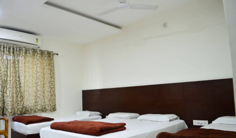 Spacious rooms for families at Kutch Vagad Dharamshala
